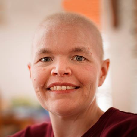 cancer-care-bald-woman-_50D7999-square