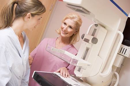 mammogram-age-40-breast-cancer