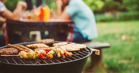 Two Food Safety Tips for Safe Backyard Barbeques