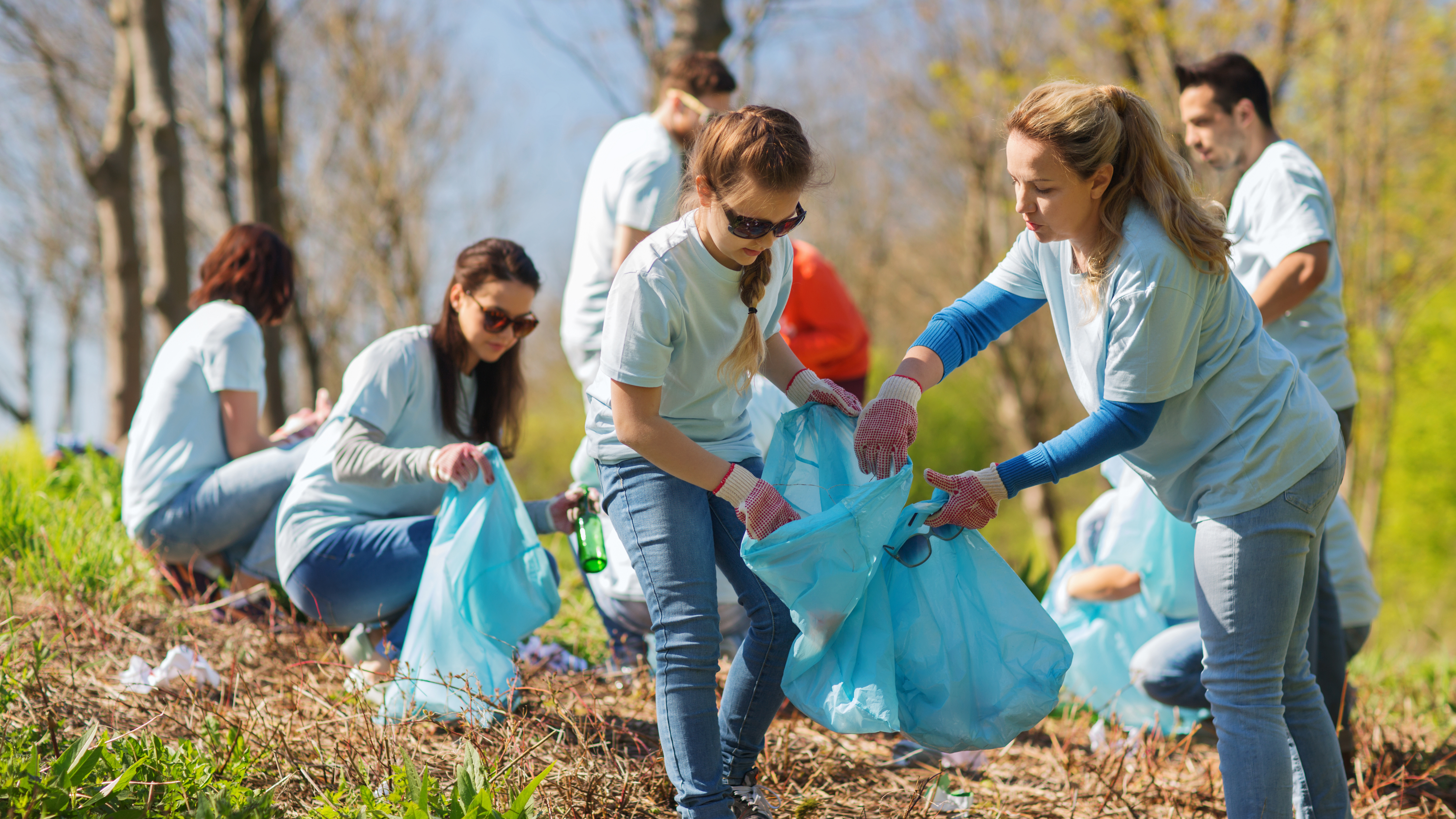 Volunteering Is Good For You And Your Kids