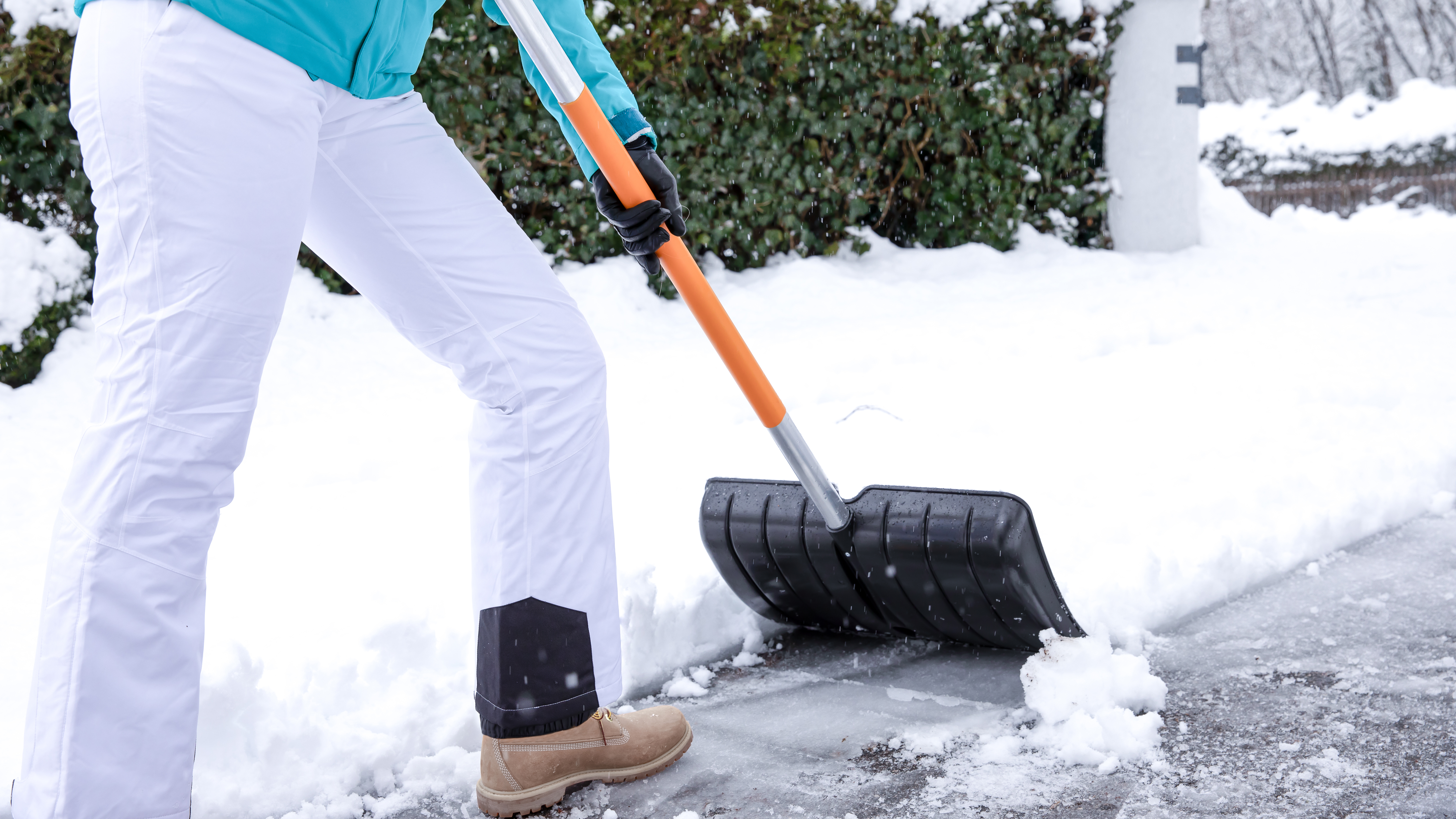 how to keep hands warm while shoveling snow